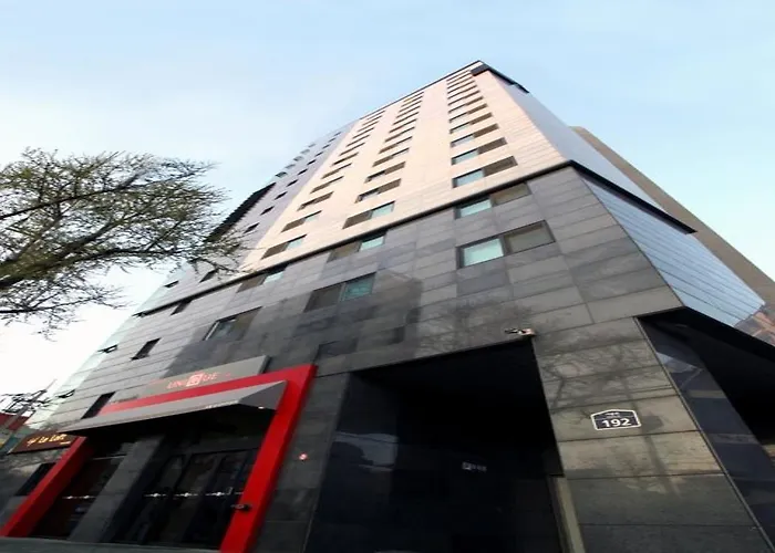 Hotel Unique By Foret 3*